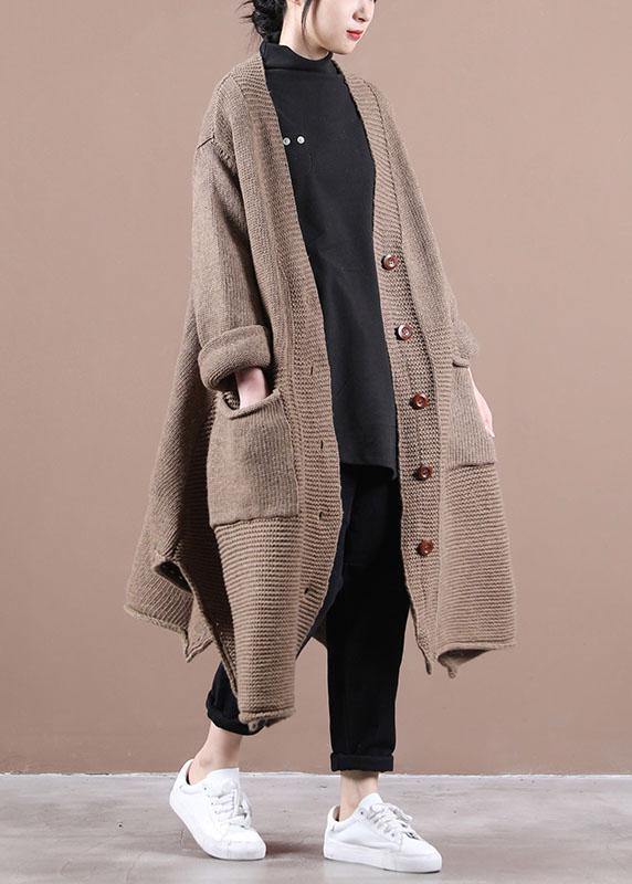 Classic Vintage Sweater with a Flattering Fit
