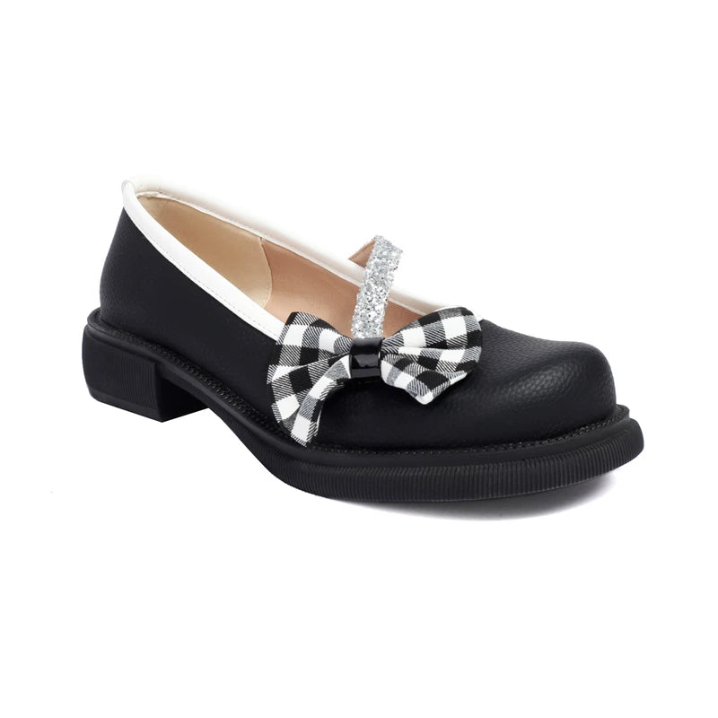 Graceful Orthopedic Loafers for Modern Look