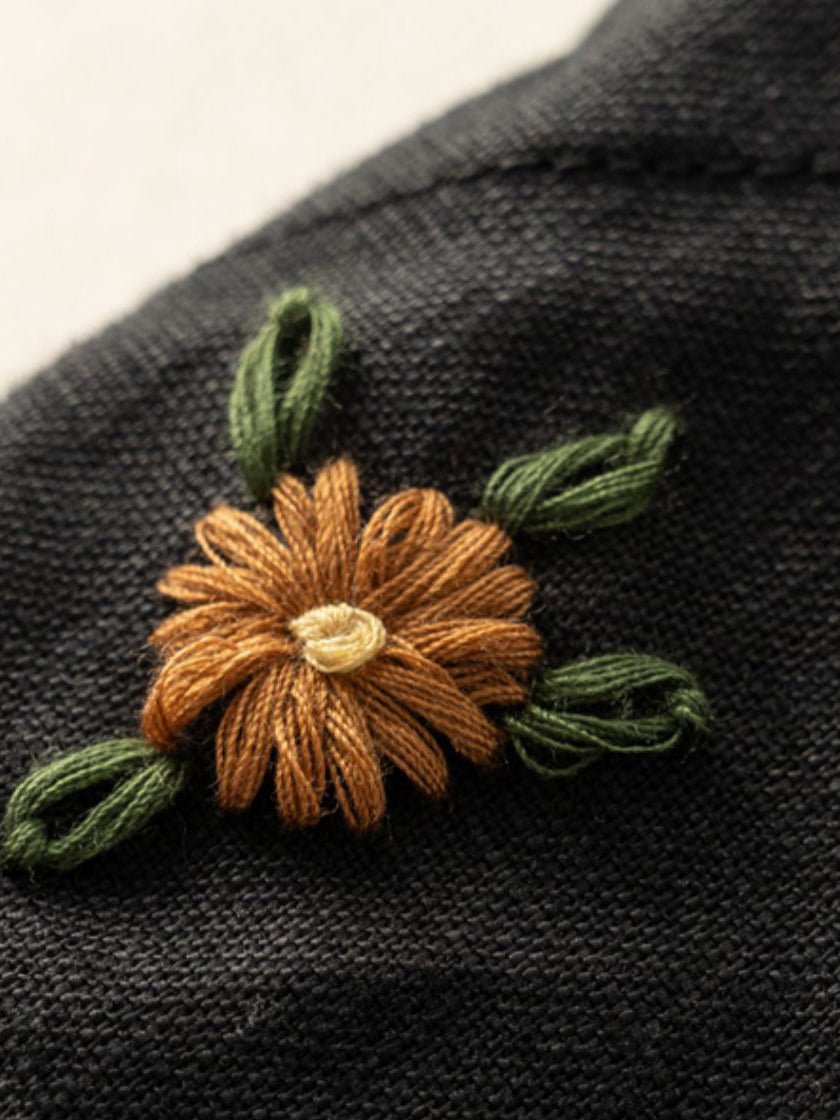 Effortlessly Elegant Garment with a Timeless Design