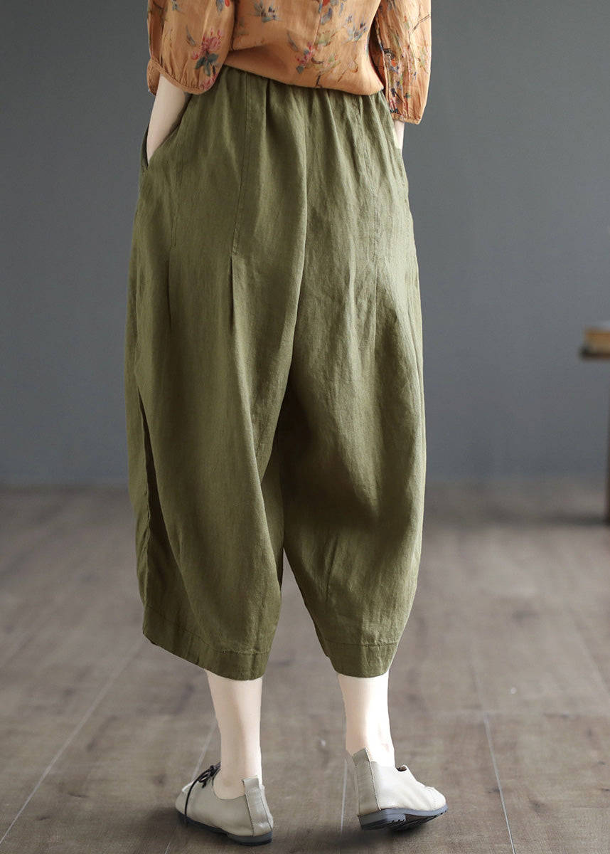 Effortlessly Elegant Pants with a Timeless Design