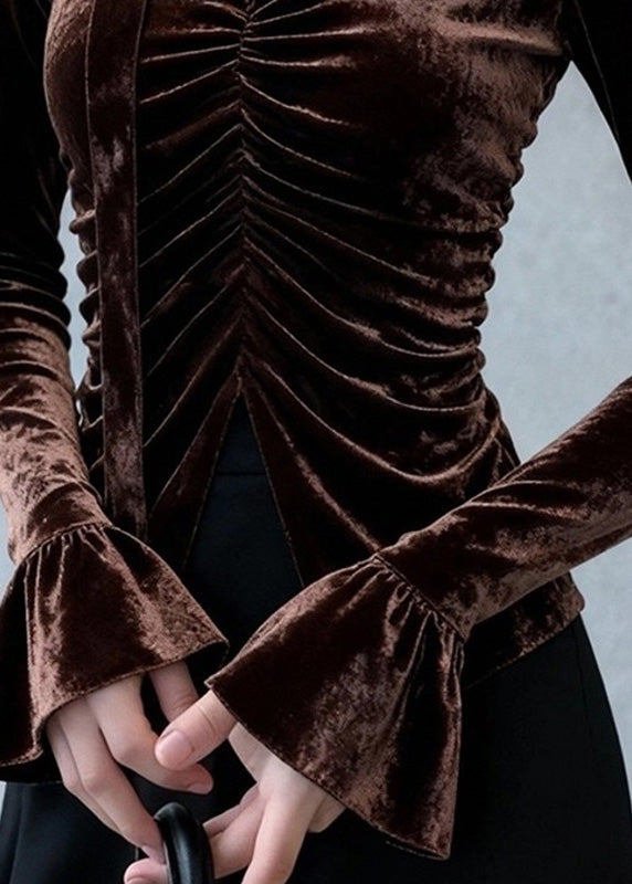 Beautifully Finished Top in a Timeless Design