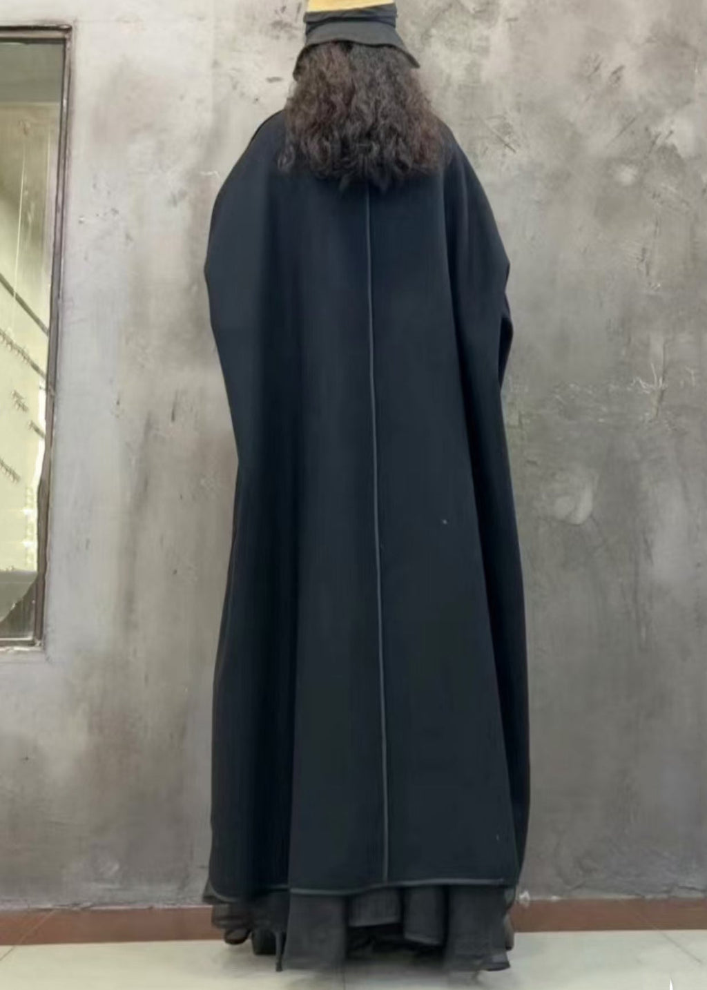 Effortlessly Elegant Coat with a Timeless Design