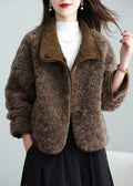Well Tailored Coat with a Graceful Silhouette