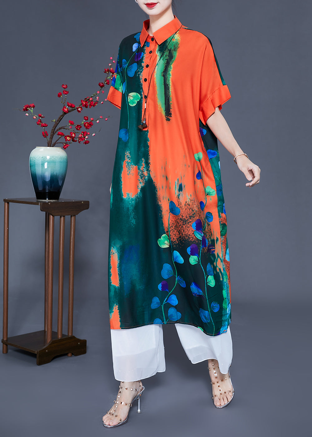Well Tailored Dress with a Graceful Silhouette