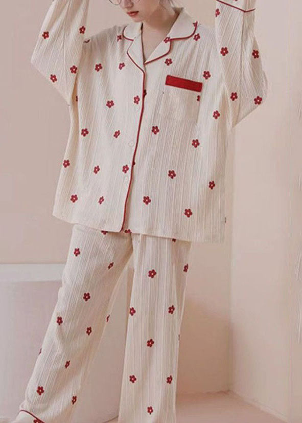 Casually Elegant Garment with a Refined Edge