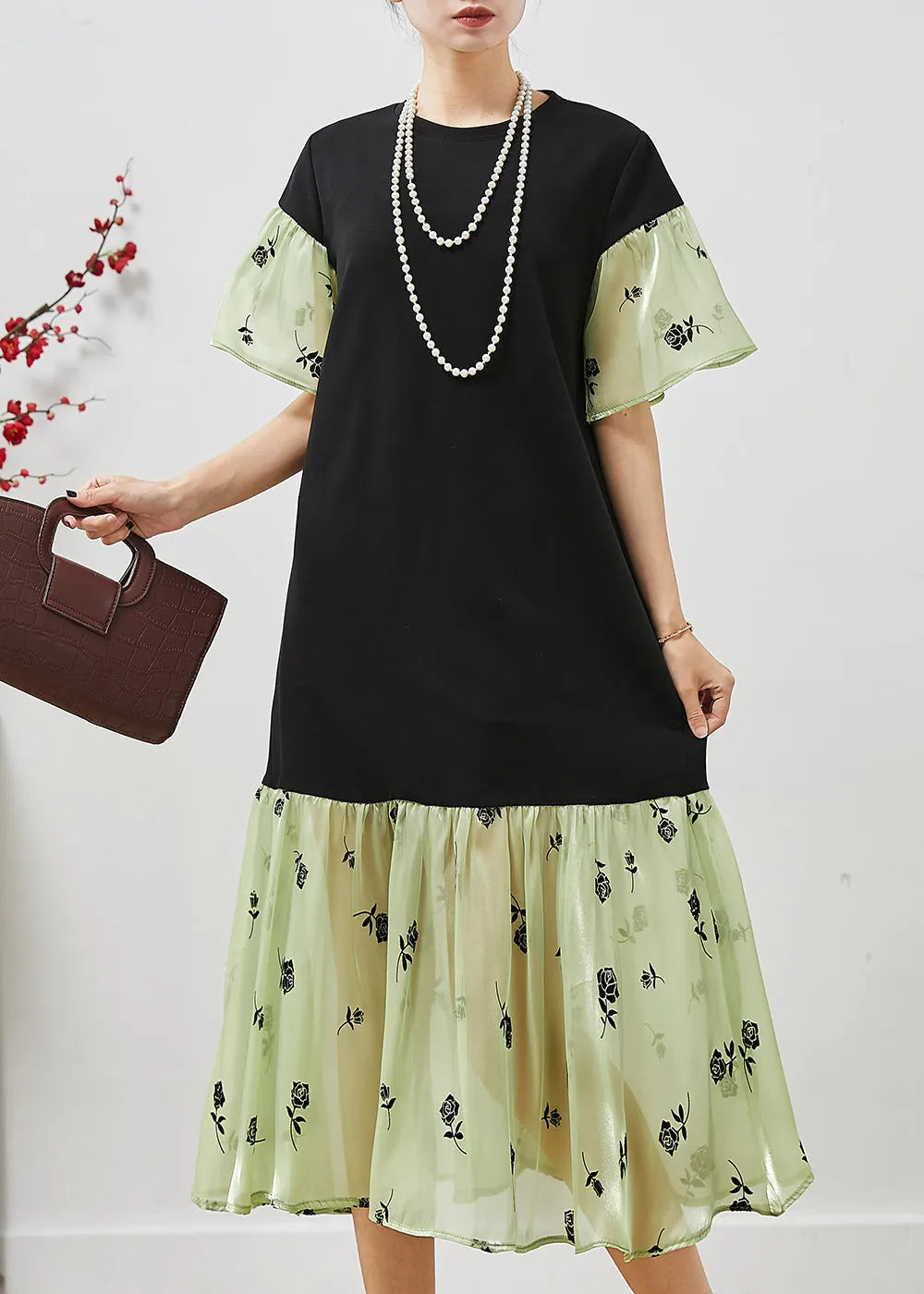 Beautifully Crafted Dress in a Classic Style