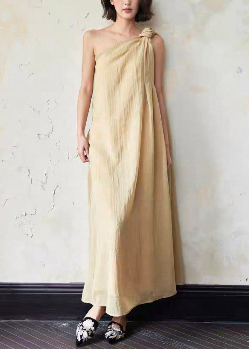 Elegantly Styled Dress for Everyday Wear
