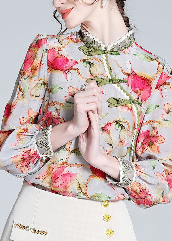Beautifully Finished Top in a Timeless Design