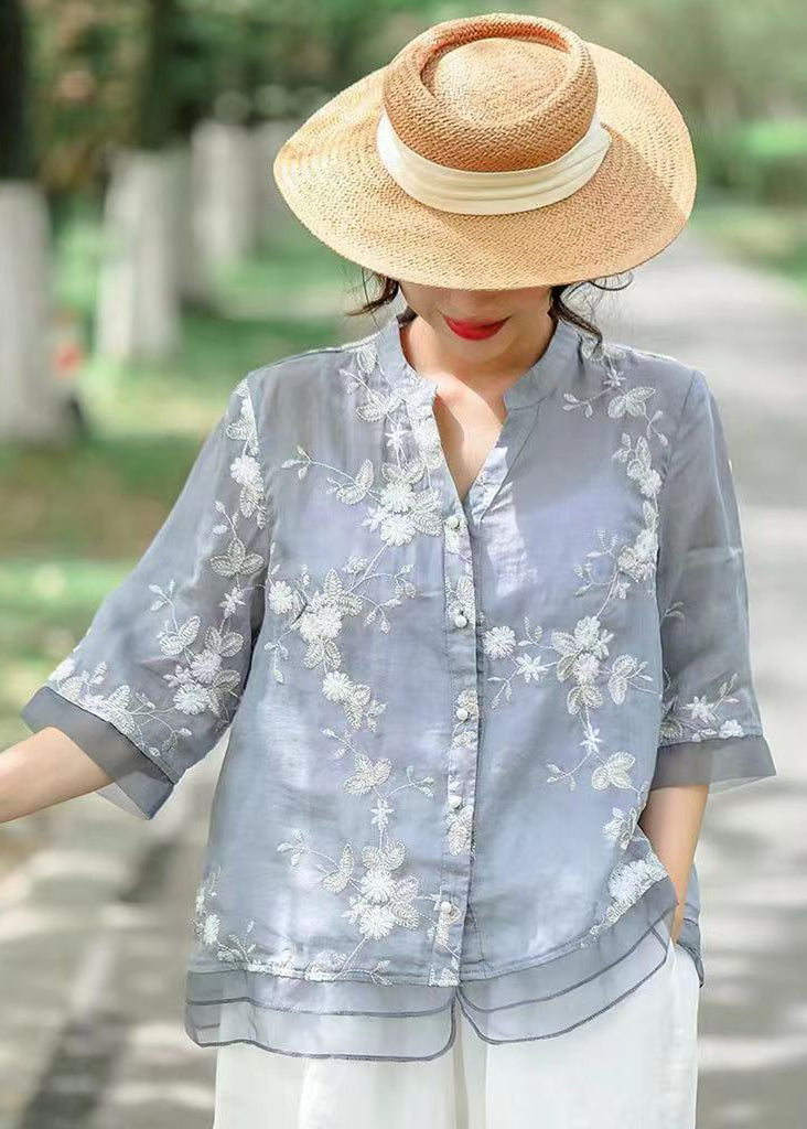 Elegantly Styled Blouse for Everyday Wear