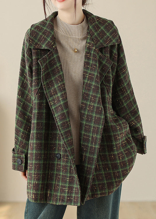 Elegantly Styled Coat for Everyday Wear
