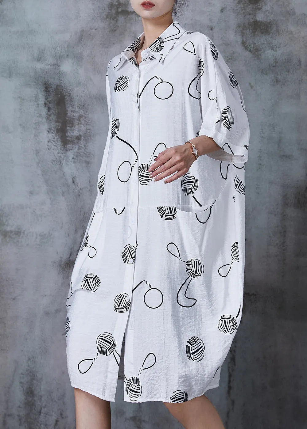 Well Tailored Dress with a Graceful Silhouette