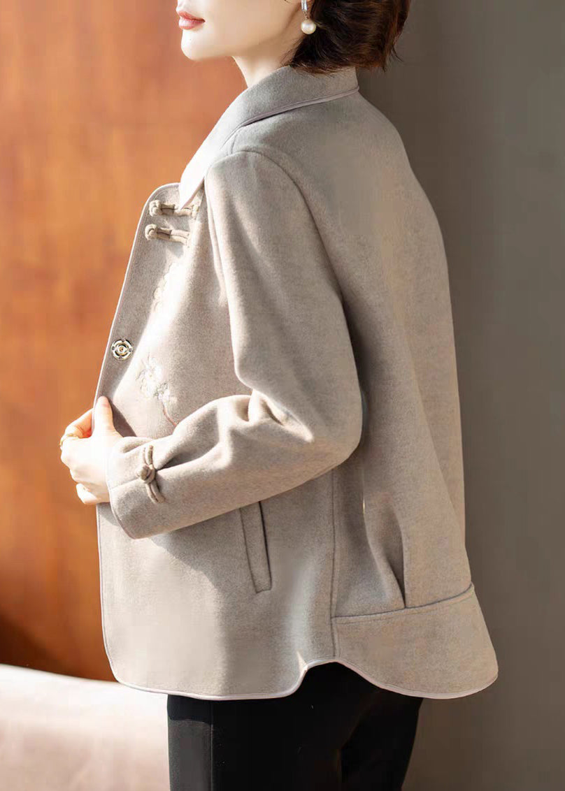 Classic Vintage & Enduringly Stylish Coat