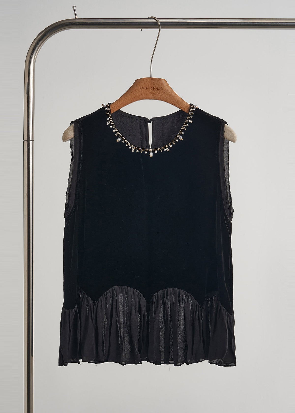 Classic Vintage & Enduringly Stylish Garment