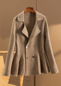 Effortlessly Elegant Coat with a Timeless Design