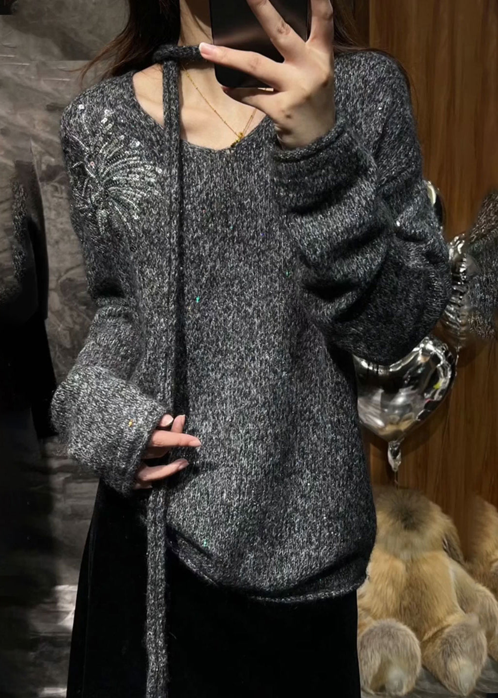 Effortlessly Elegant Sweater with a Timeless Design