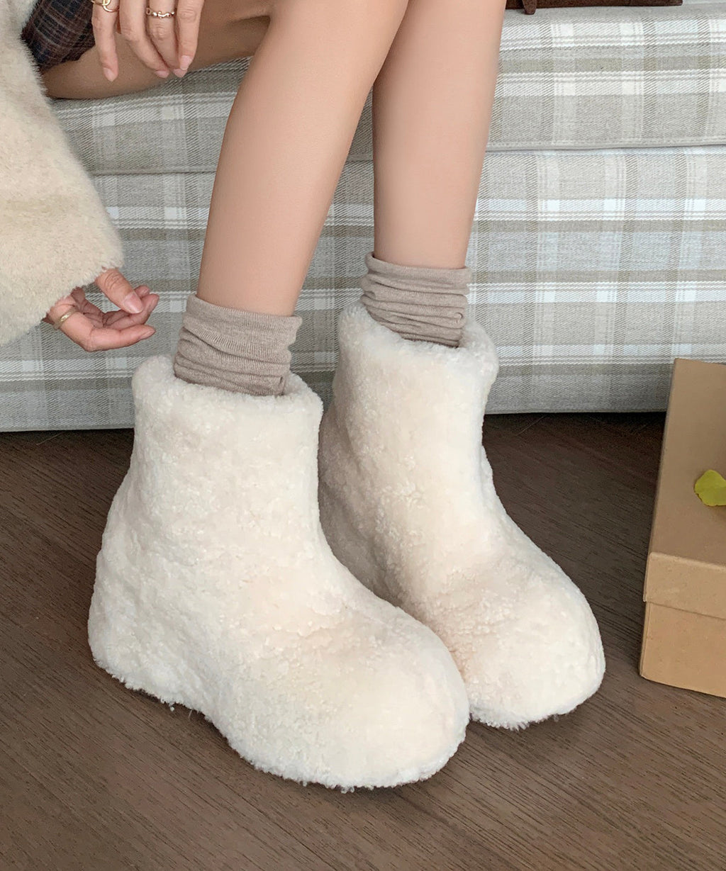 Graceful Orthopedic Boots for Modern Look