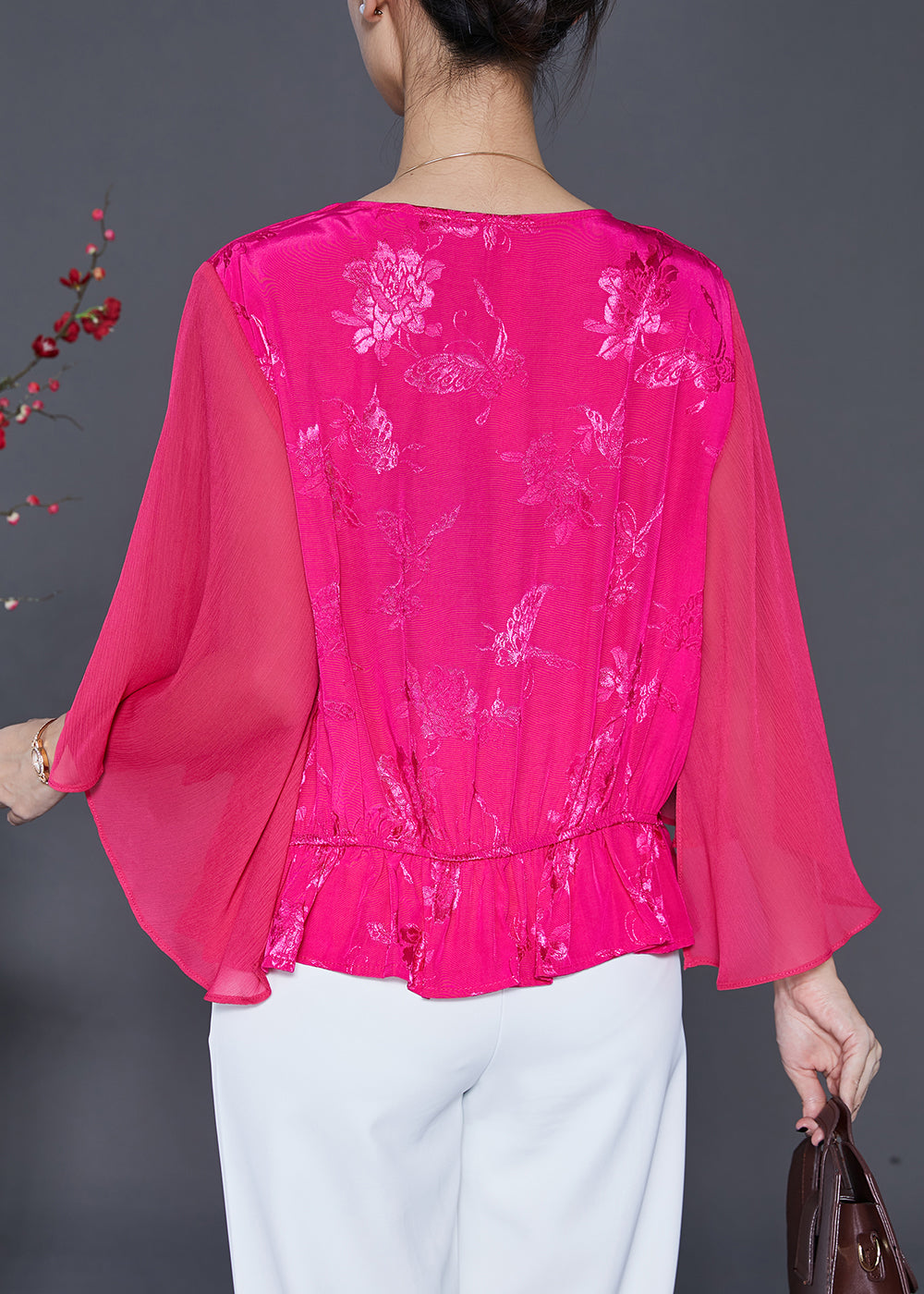 Classic Vintage Blouse with a Flattering Fit