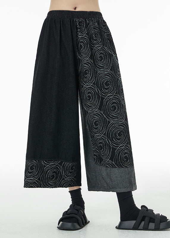 Effortlessly Elegant Pants with a Timeless Design