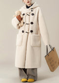 Beautifully Finished Coat in a Timeless Design