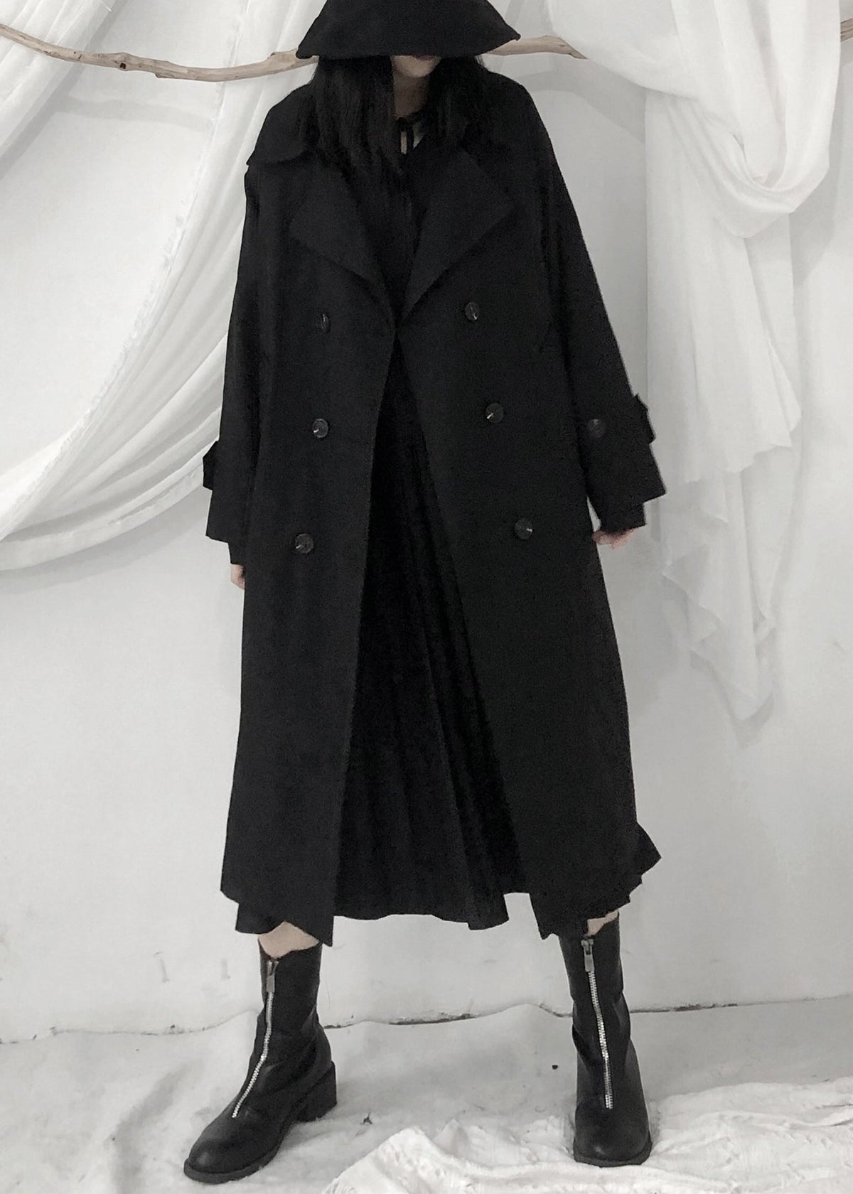 Effortlessly Elegant Coat with a Timeless Design