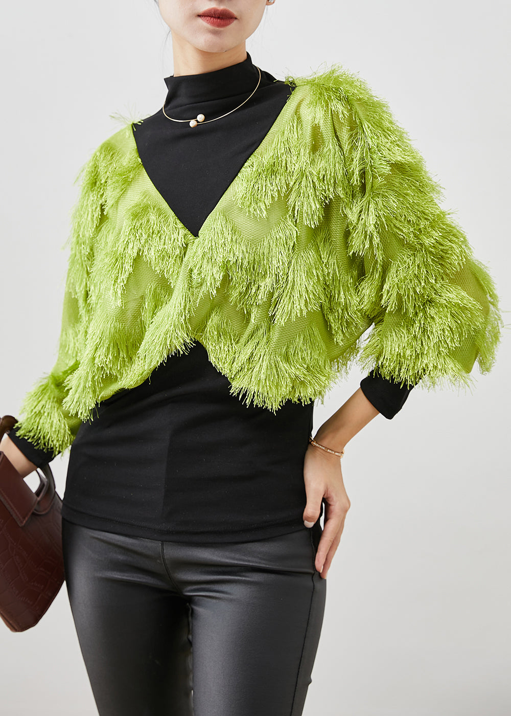 Well Tailored Top with a Graceful Silhouette