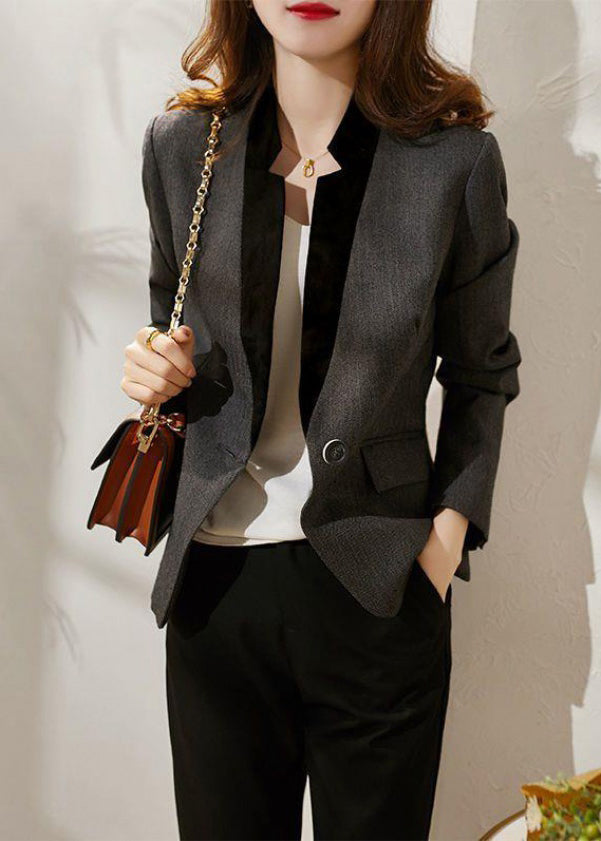 Sophisticated Coat with a Clean Classic Look