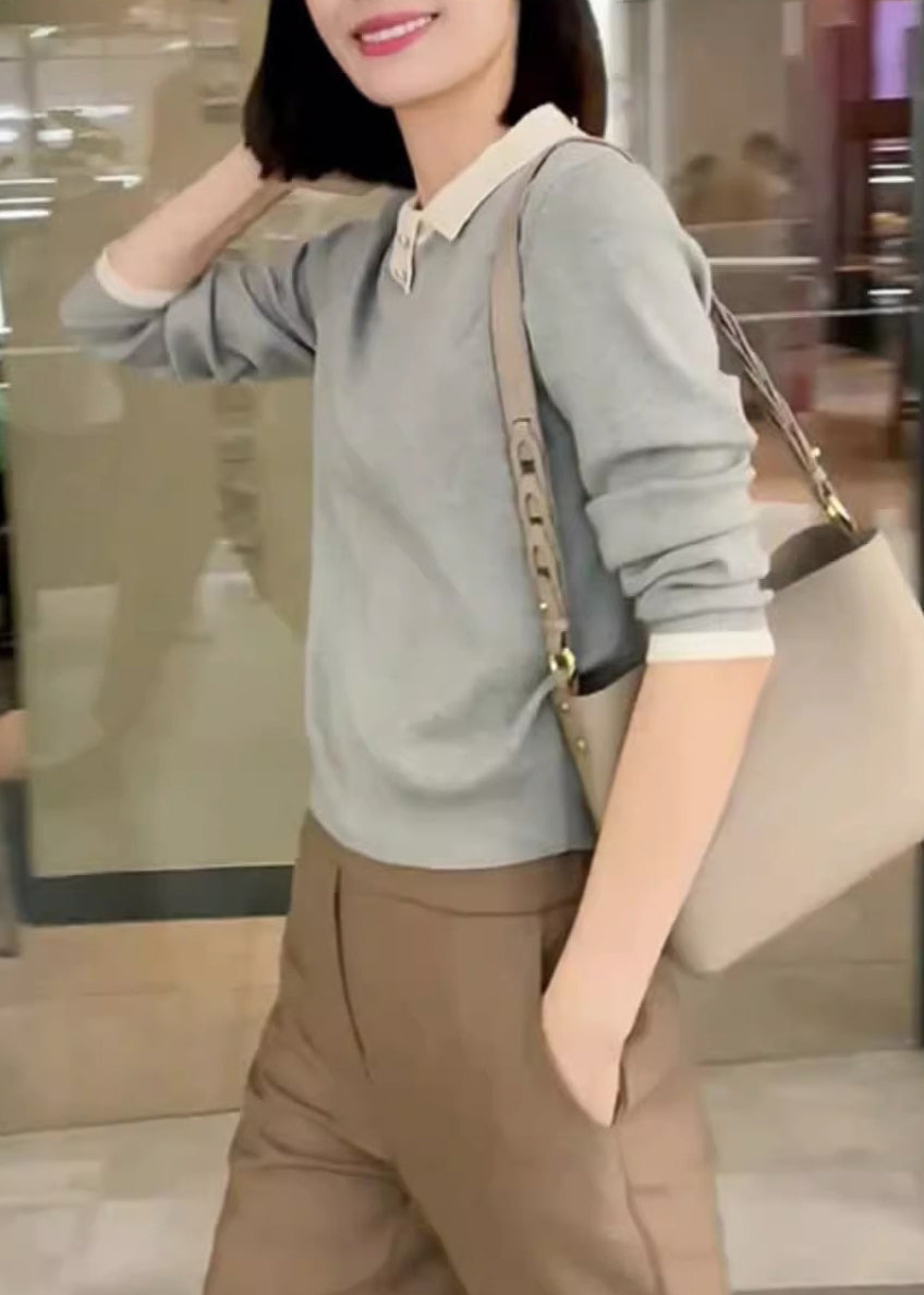 Well Tailored Top with a Graceful Silhouette