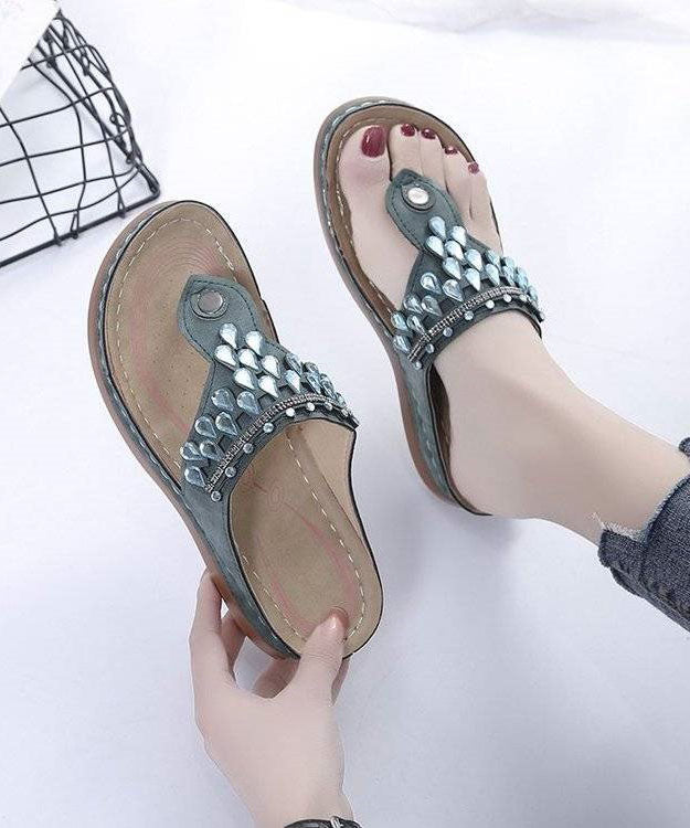 Graceful Orthopedic Sandals for Modern Look