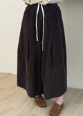 Gracefully Styled Pants for Any Occasion