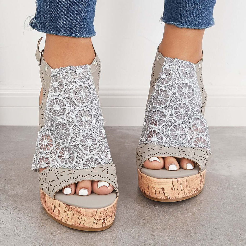 Beautifully Crafted Orthopedic Sandals