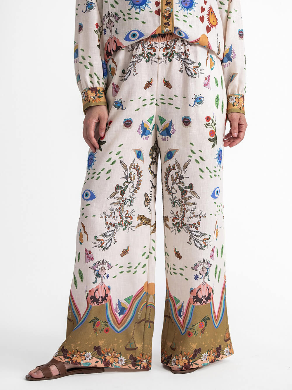 Beautifully Crafted Pants in a Classic Style