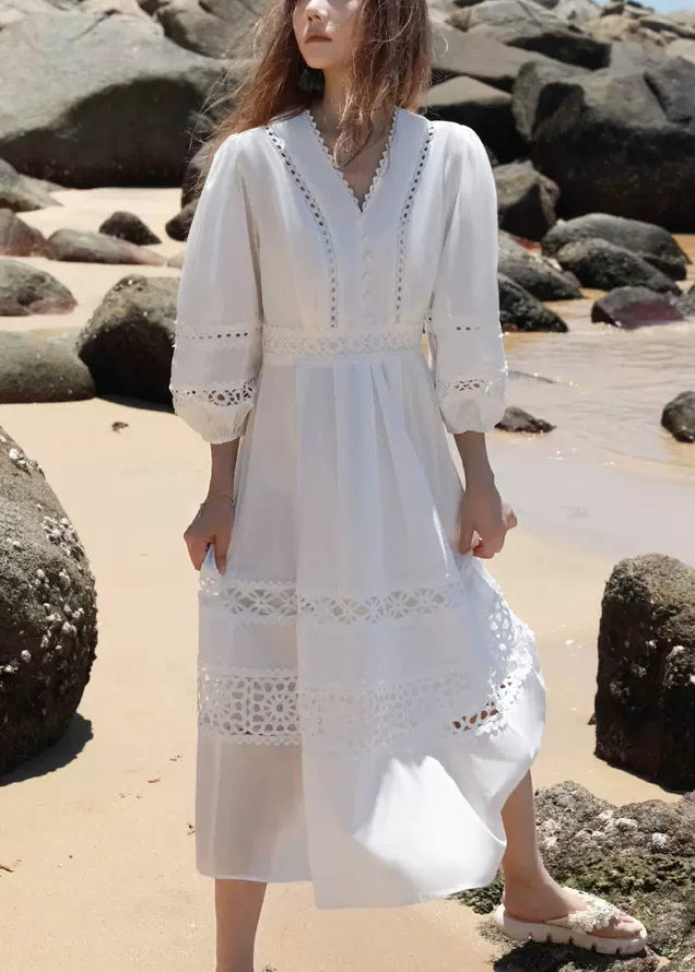 Well Tailored Dress with a Graceful Silhouette