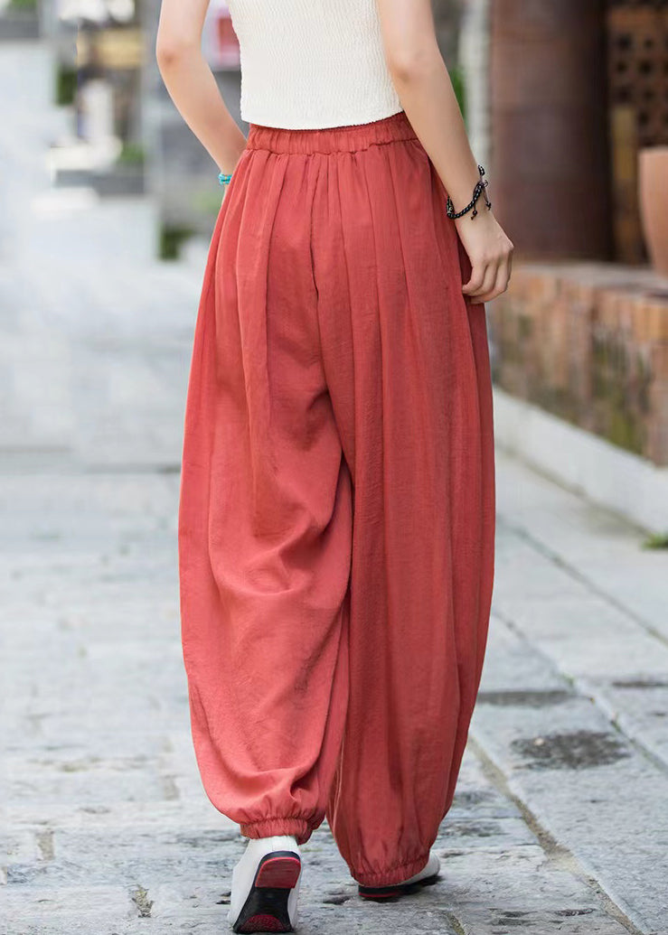 Effortlessly Elegant Pants with a Timeless Design