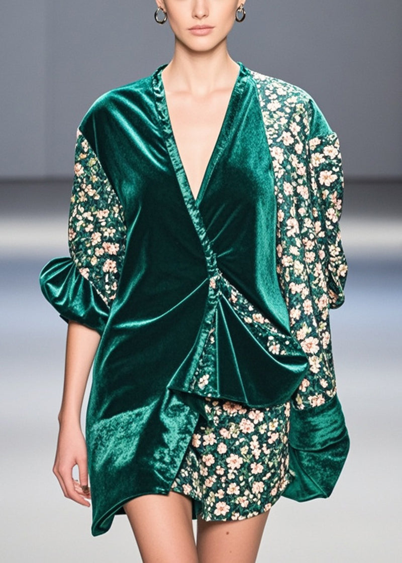 Beautifully Finished Blouse in a Timeless Design