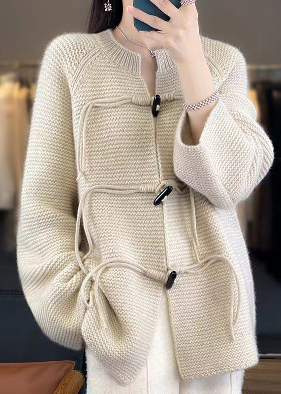 Elegantly Styled Coat for Everyday Wear