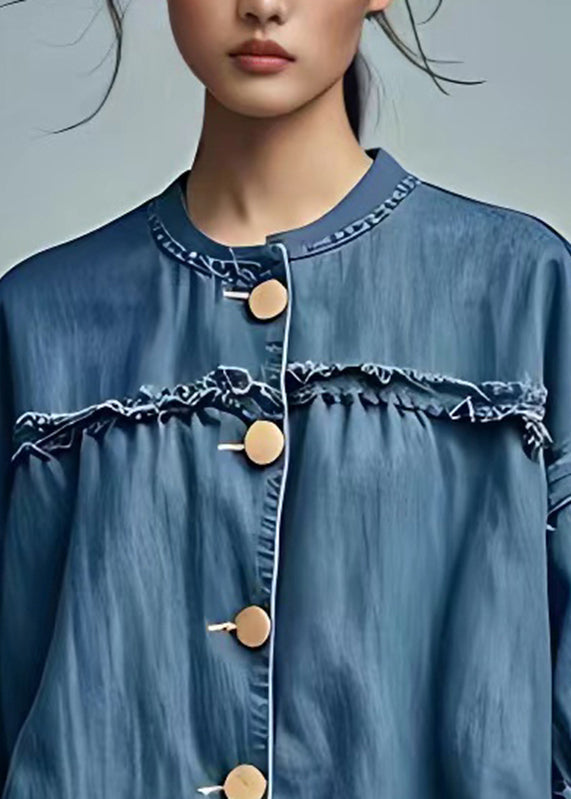 Well Tailored Top with a Graceful Silhouette