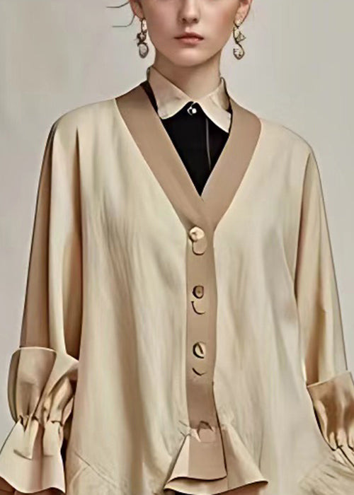 Well Tailored Coat with a Graceful Silhouette
