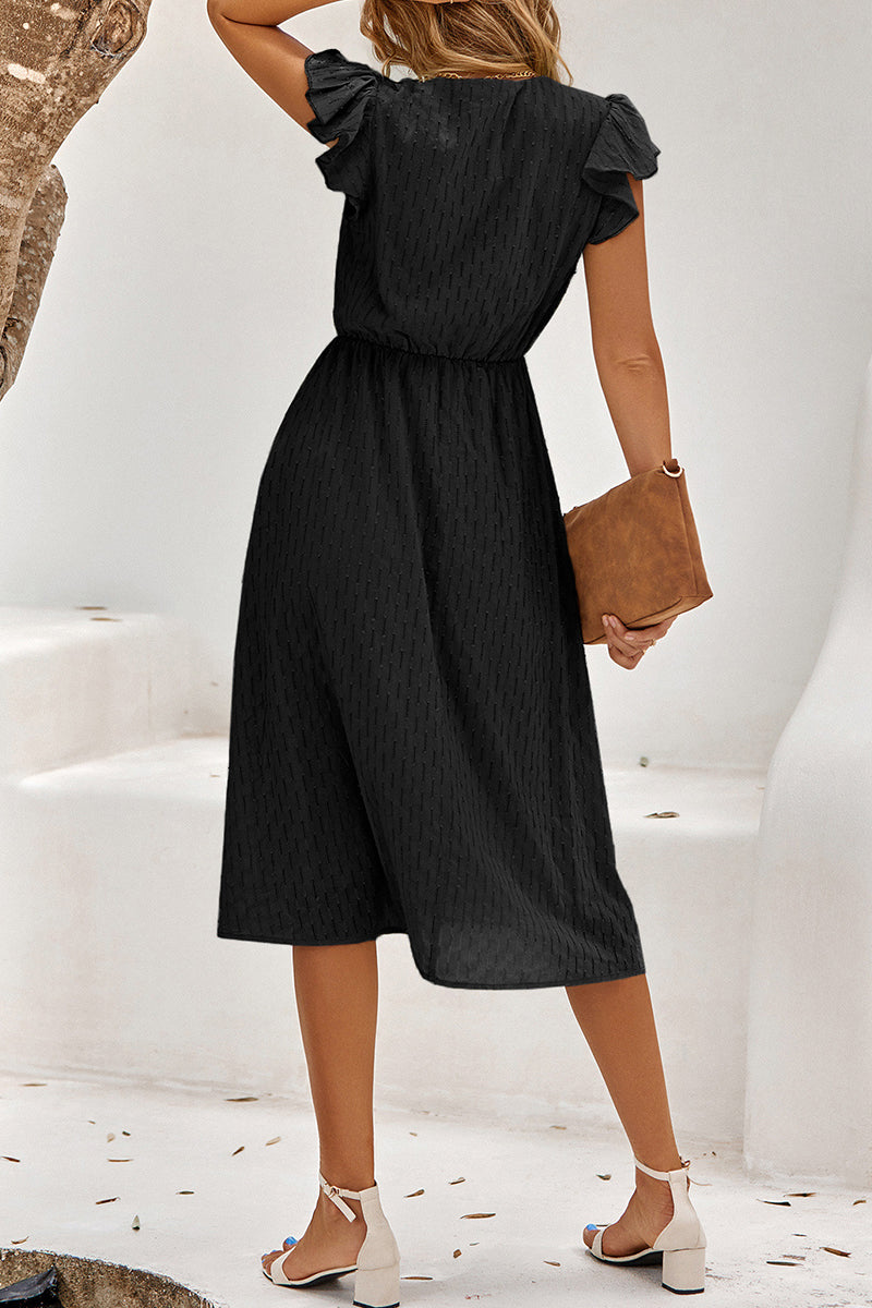 Well Tailored Dress with a Graceful Silhouette
