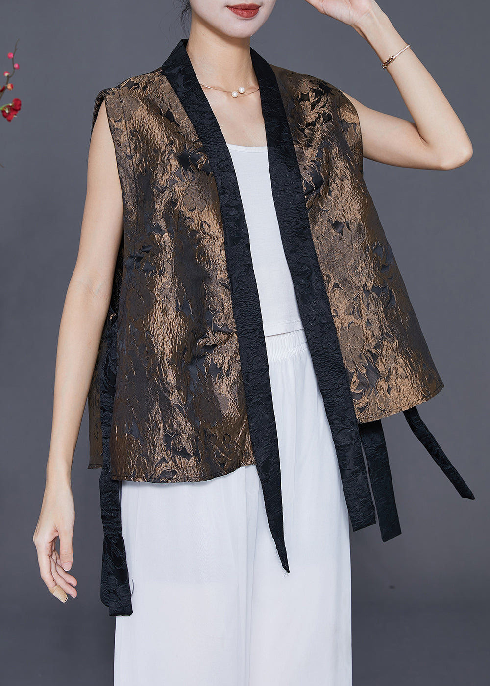 Effortlessly Elegant Garment with a Timeless Design
