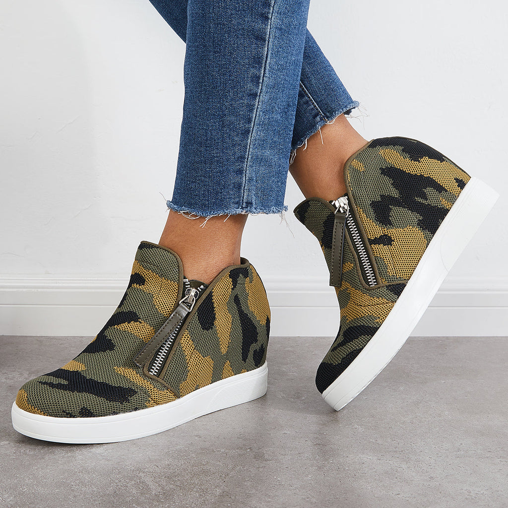 Classic Orthopedic Sneakers with Timeless Style