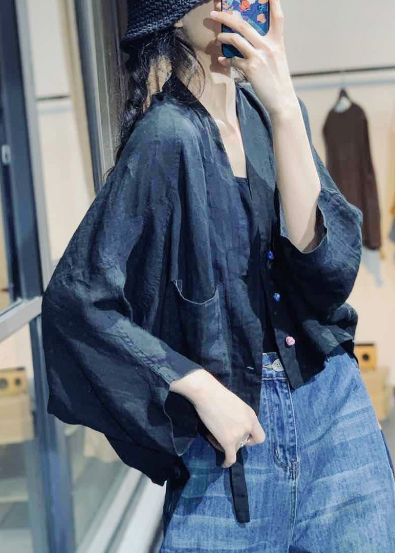 Well Tailored Coat with a Graceful Silhouette