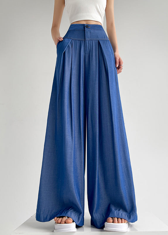 Well Tailored Pants with a Graceful Silhouette