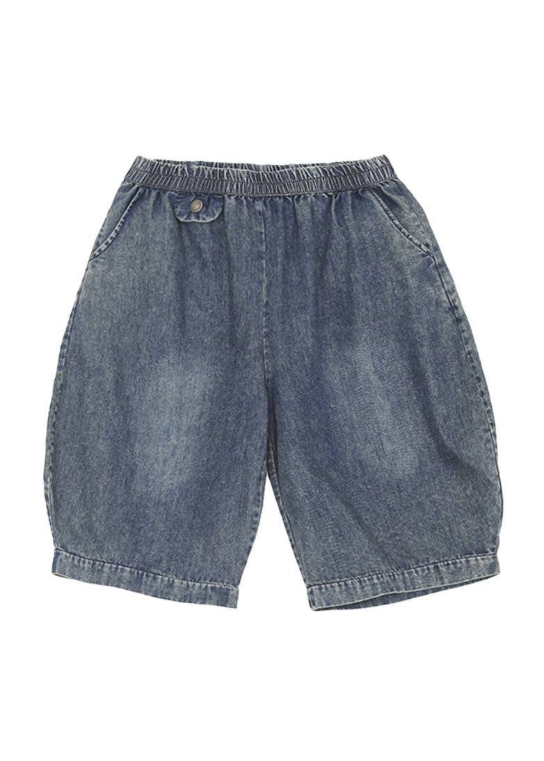 Sophisticated Garment with a Clean Classic Look