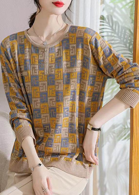 Beautifully Finished Sweater in a Timeless Design