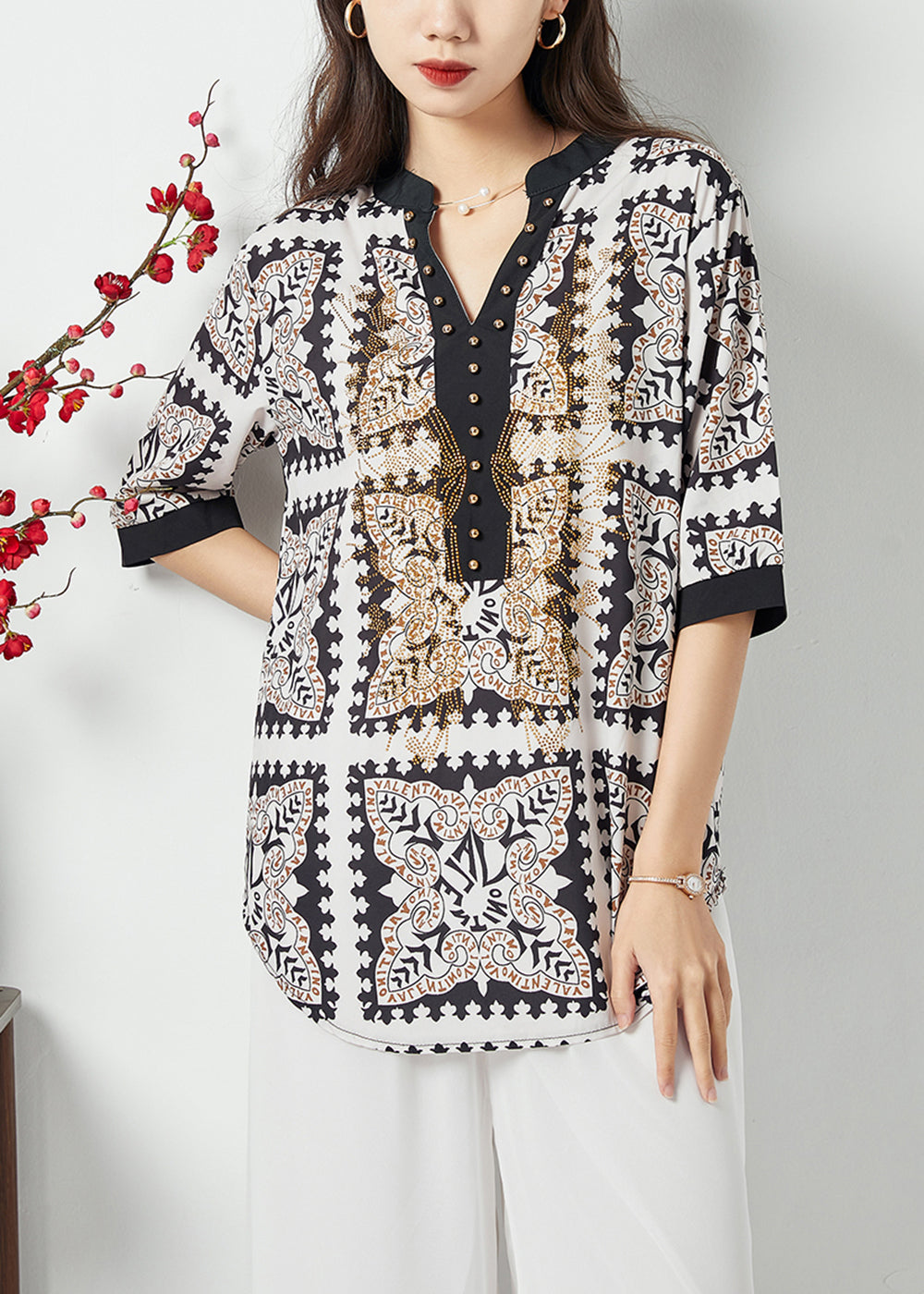 Beautifully Finished Blouse in a Timeless Design
