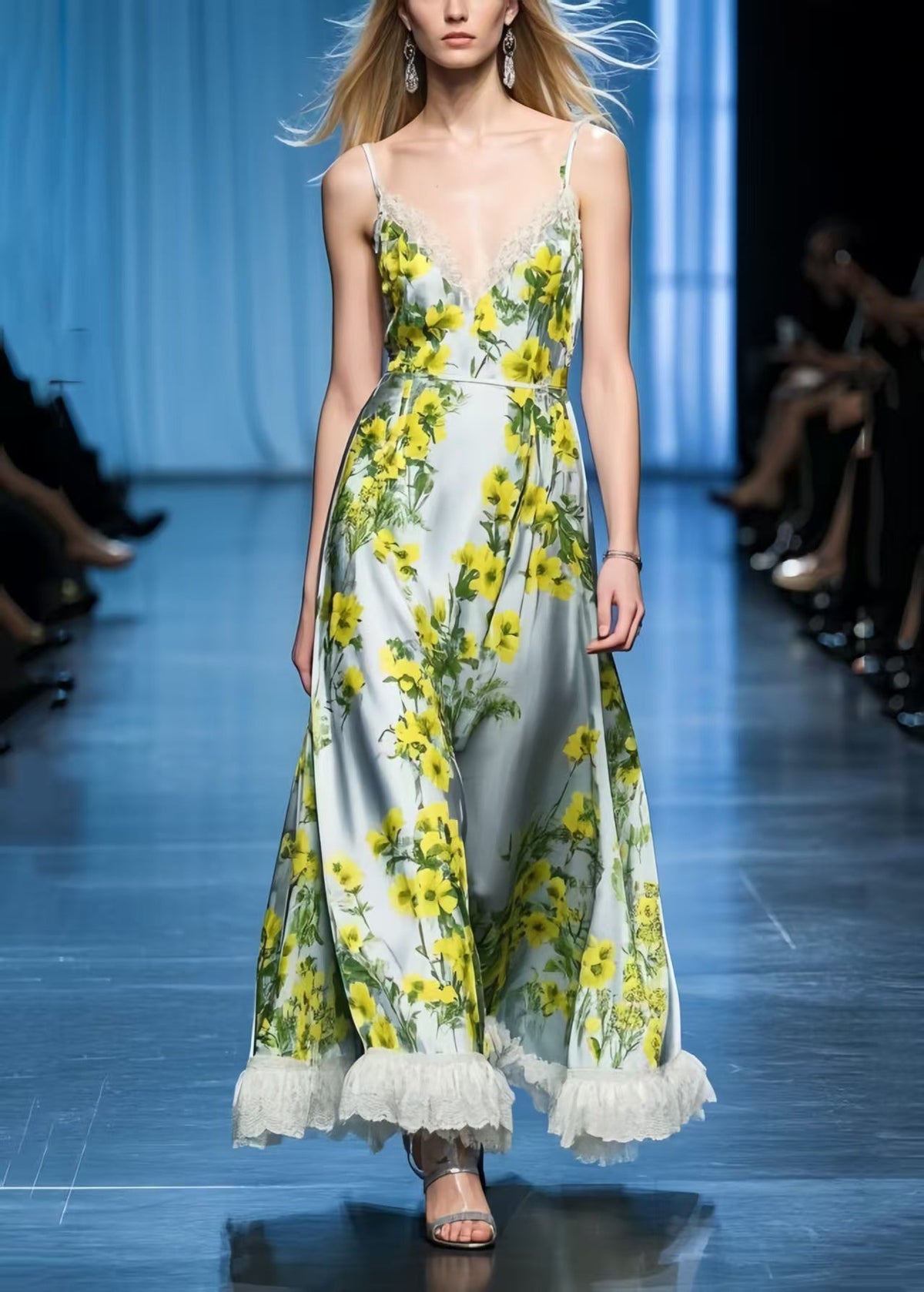 Beautifully Finished Dress in a Timeless Design