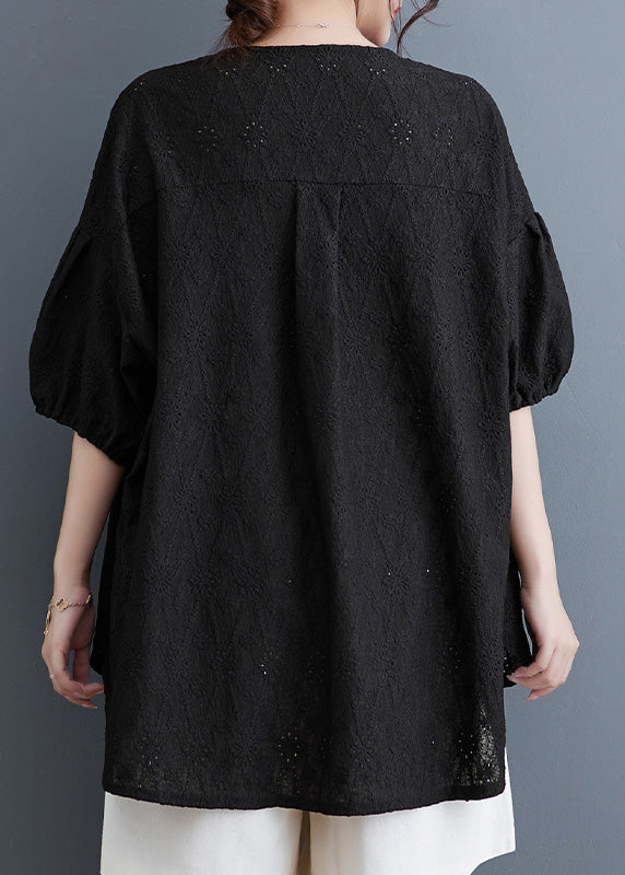 Effortlessly Elegant Top with a Timeless Design