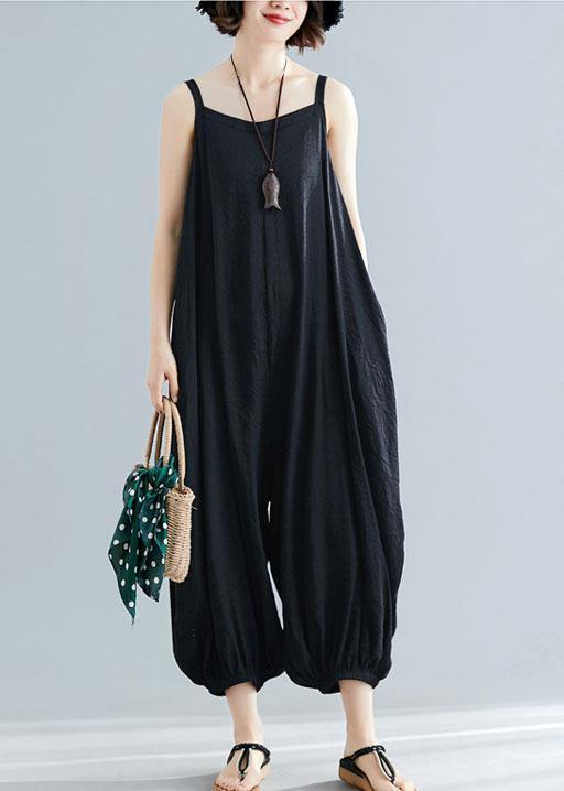 Effortlessly Elegant Pants with a Timeless Design