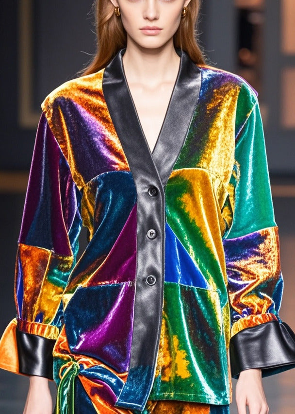 Well Tailored Coat with a Graceful Silhouette