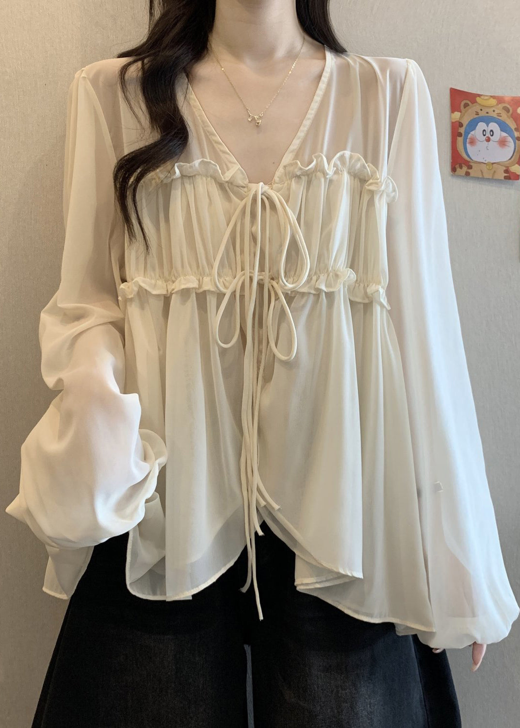 Effortlessly Elegant Shirt with a Timeless Design